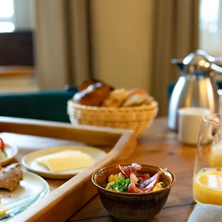 Hotel Restaurant Und Alte Schule *