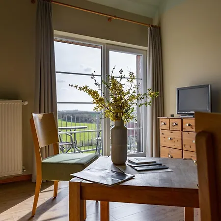 Hotel Restaurant Und Alte Schule *