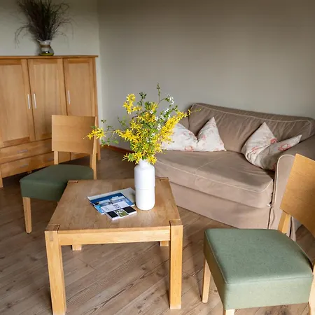 Restaurant Und Alte Schule