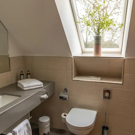 Restaurant Und Alte Schule Hotel *