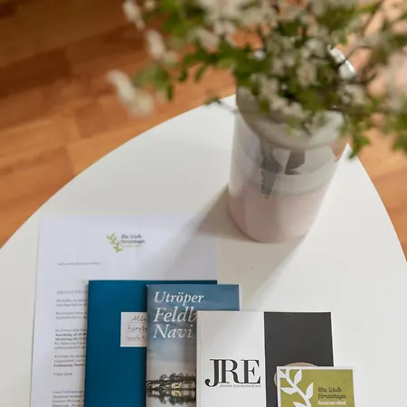 Restaurant Und Alte Schule Hotel *