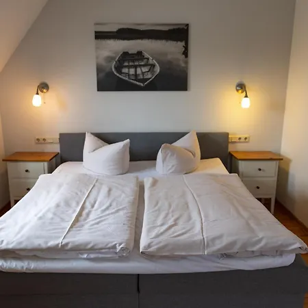 Hotel Restaurant Und Alte Schule *