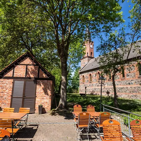 Hotel Restaurant Und Alte Schule